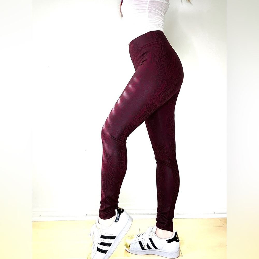 Express Red (Maroon) Snakeskin Print Legging, XXS